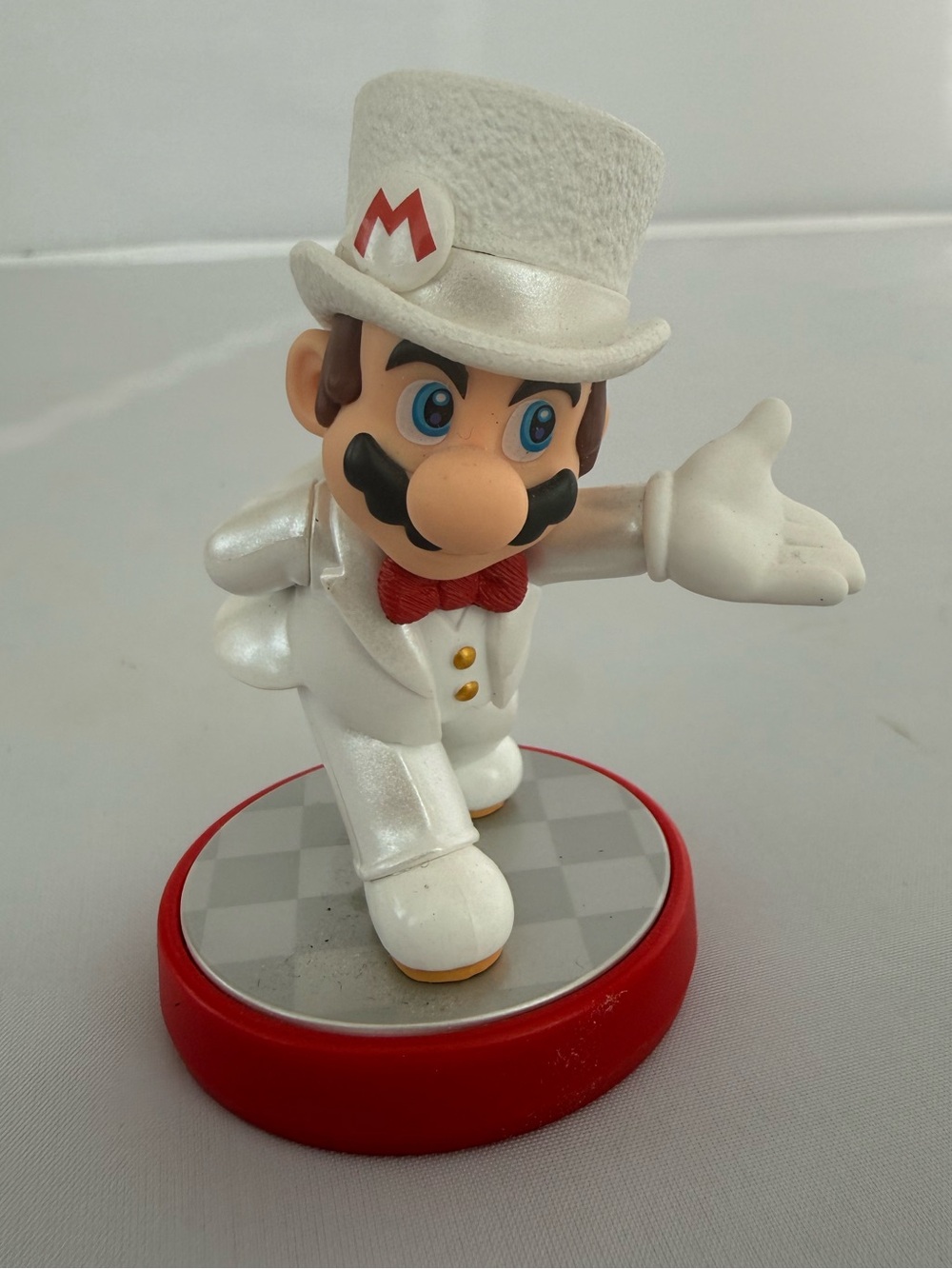 Nintendo Amiibo Super Mario Odyssey Mario Wedding Outfit Video Game Figure